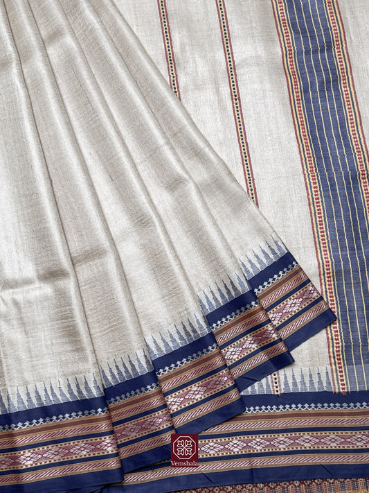 Natural / Blue Karvati Kinar Tussar Silk Vidarbha Saree