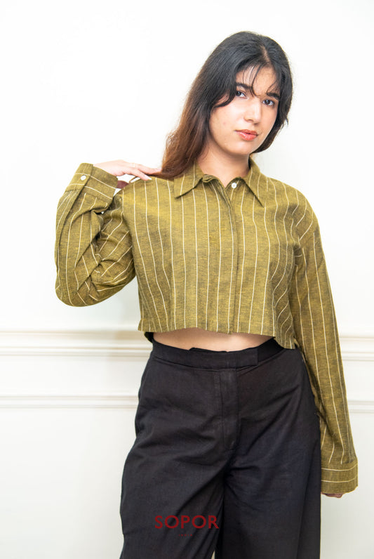 Koke : Moss Green Cotton Linen Crop Shirt